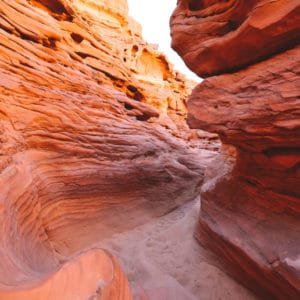SMALL COLOURED CANYON AND WHITE CANYON